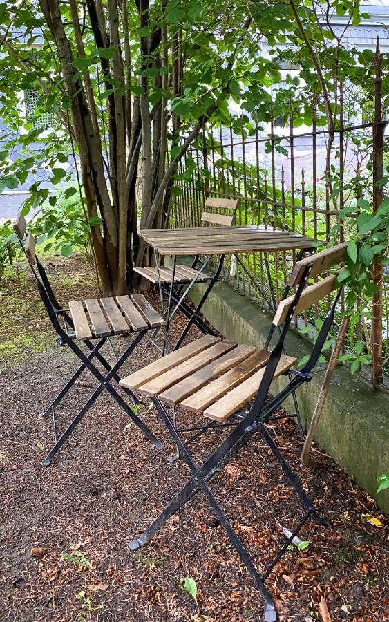 Apartment Ferienwohnung Blumenstadt Ерфурт Екстериор снимка