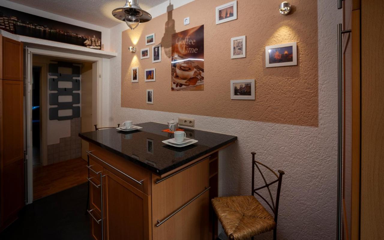 Apartment Ferienwohnung Blumenstadt Ерфурт Екстериор снимка