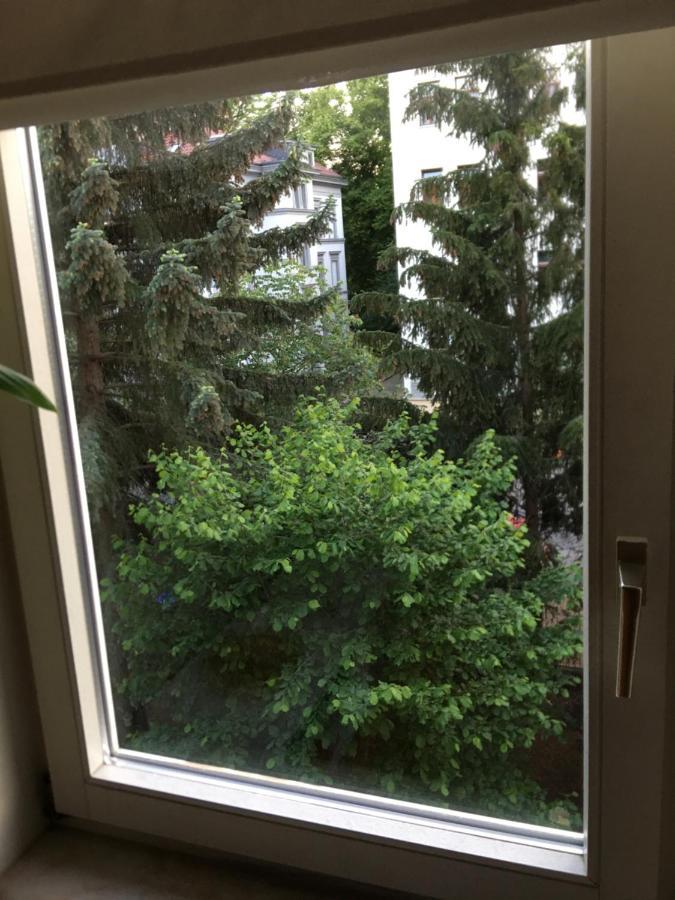 Apartment Ferienwohnung Blumenstadt Ерфурт Екстериор снимка