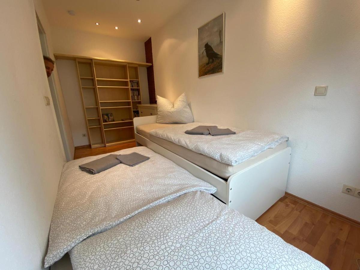 Apartment Ferienwohnung Blumenstadt Ерфурт Екстериор снимка